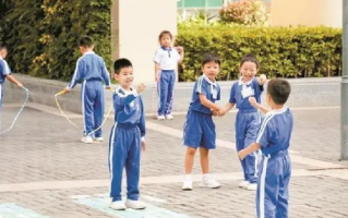 深圳小学初中明年起每天1节体育课：大课间体育活动不少于30分钟 ！