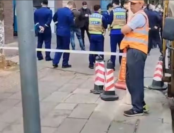 昆明两名环卫工人在垃圾站身亡！官方回应：初步调查为安全事故，不属于刑案 ！-第1张图片