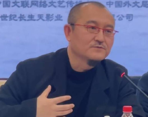 乌尔善称演员要对自己的行为负责：引发了不少观众和影迷的共鸣和讨论 ！-第1张图片