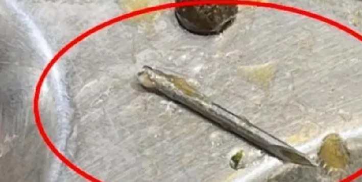 上海交大就食堂饭菜吃出针头致歉：已封存该批次原材料并启动自查 ！-第1张图片