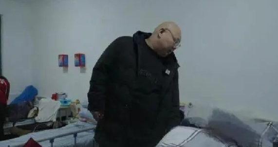 南京胖哥发朋友圈称父亲去世：遗憾没见到父亲最后一面 ！-第1张图片