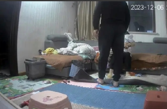 江苏女子疑因生两女儿遭家暴！直言：这一巴掌彻底把我打清醒了 ！-第1张图片