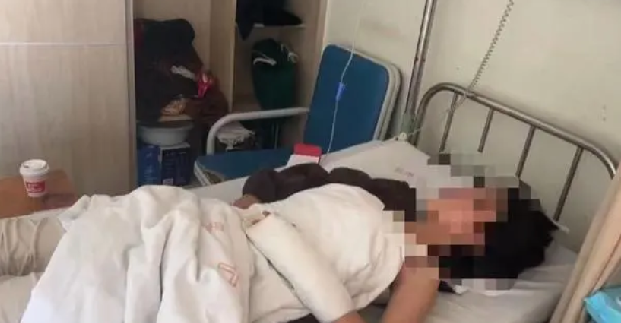 女子称与物业起冲突一家三口被打：业主女儿手筋被打断两根 ！-第1张图片
